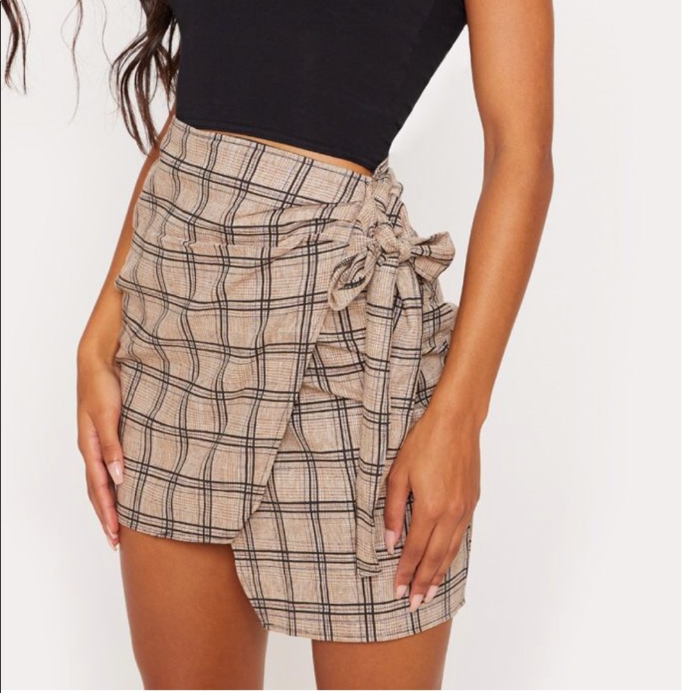 Black check wrap skirt